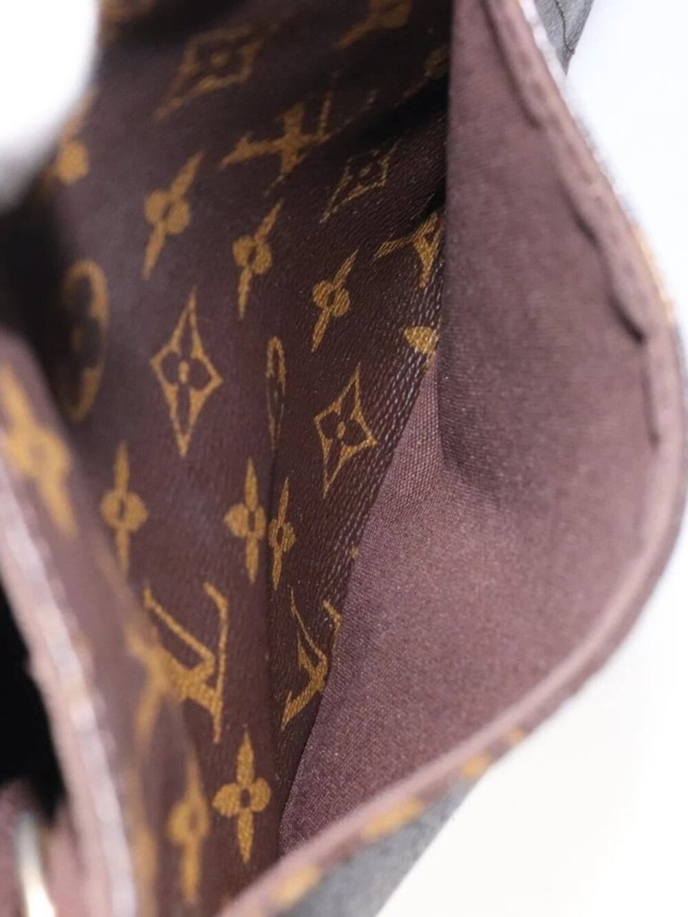 LOUIS VUITTON Monogram Menilmontant MM Shoulder Bag - Picture 13 of 16